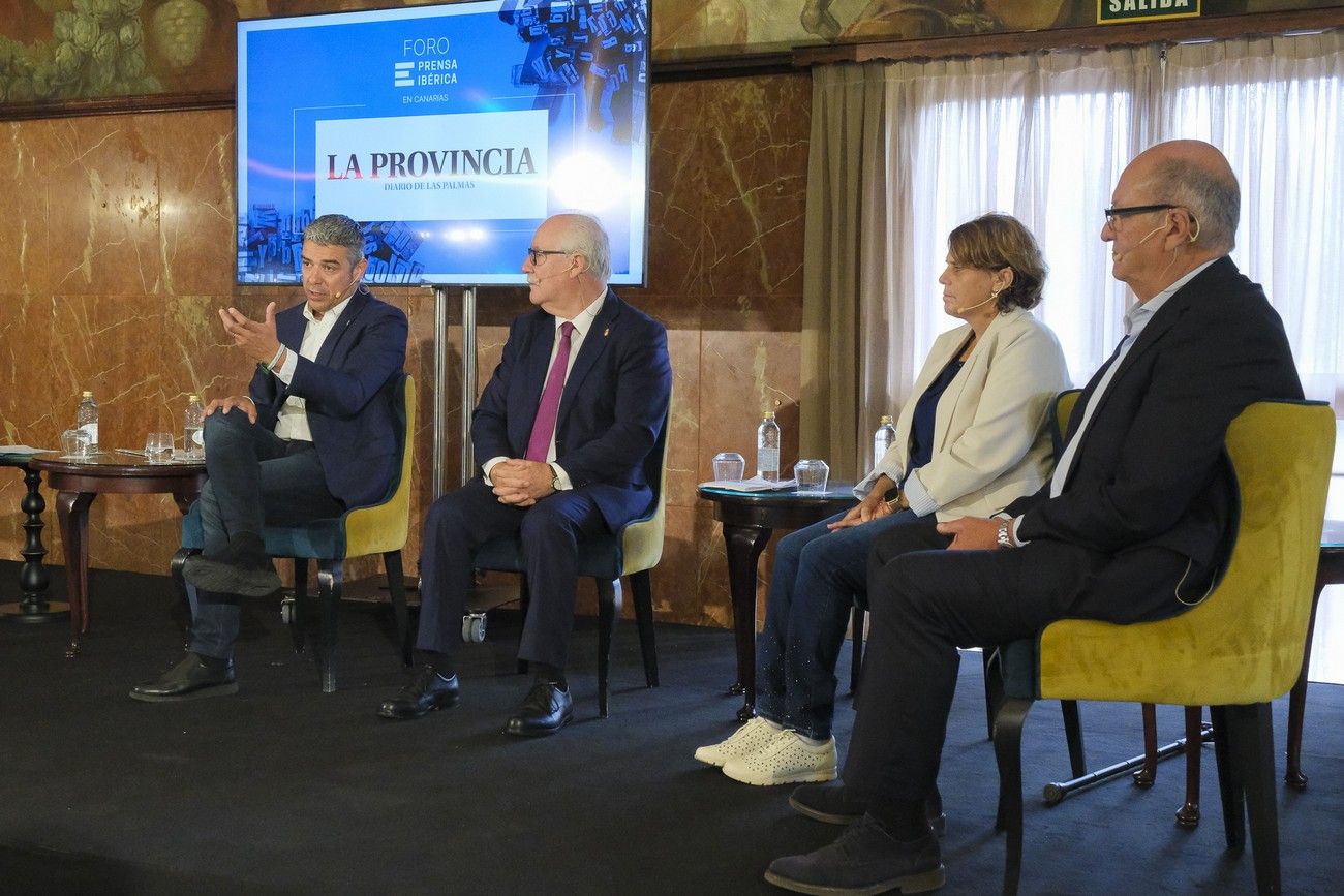 Foro Cajasiete: "Canarias y su sector primario"