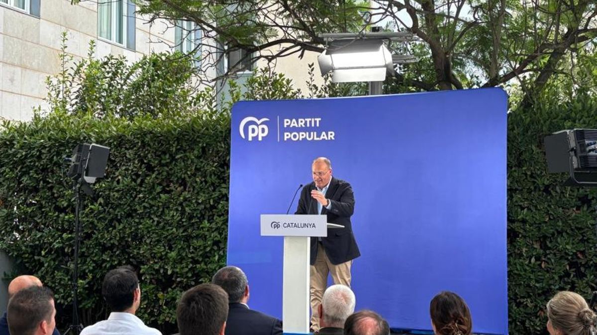 El secretario general del PP, Miguel Tellado, en un acto del PP en Cornellá.