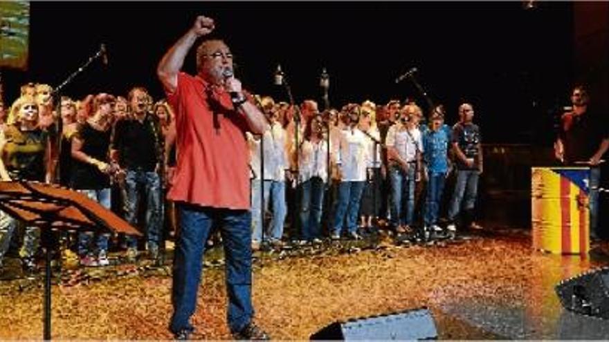 Santi Arisa porta a Luz de Gas el seu recull de cançons patriòtiques