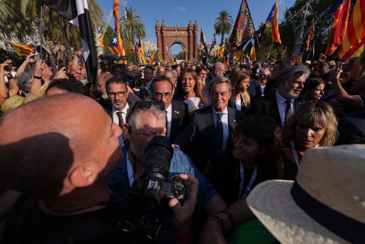 Puigdemont aparece en Barcelona después de siete años