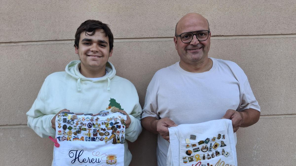 Sergi i Toni fagas, amb les seves faixes d'hereu