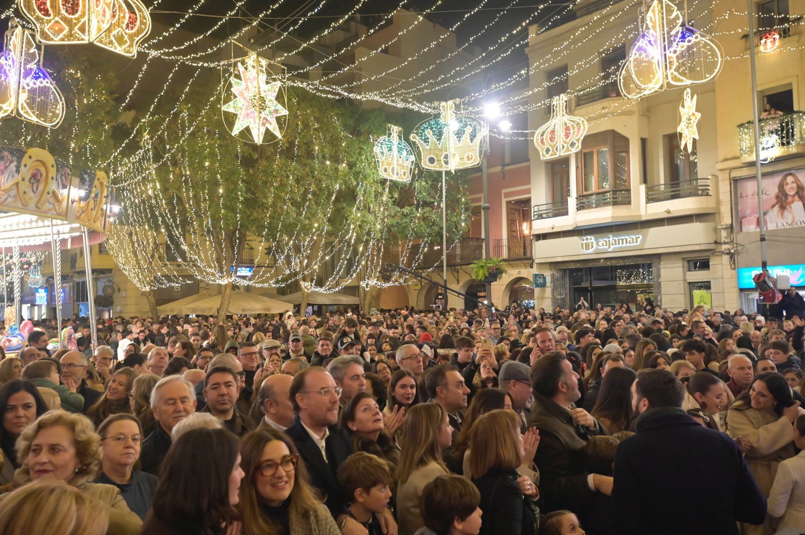 Elche se ilumina por Navidad