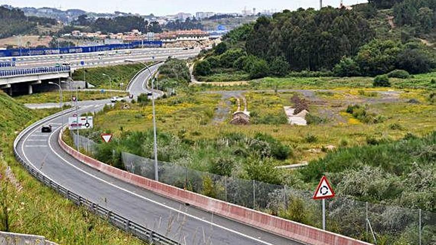 Parcela próxima al castro de Elviña en la que Fomento preveía instalar su centro de control de carreteras.