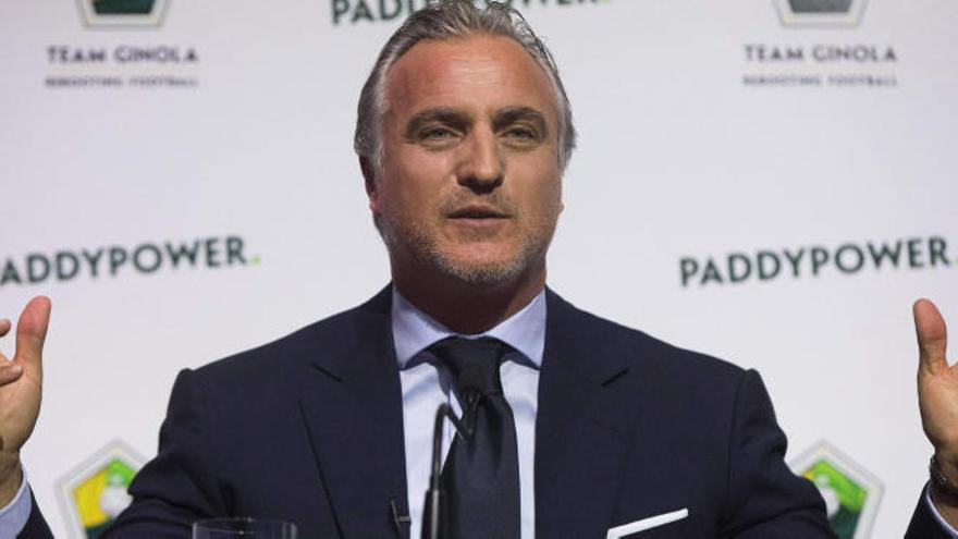 Ginola, víctima de un paro cardiaco, hospitalizado en Mónaco