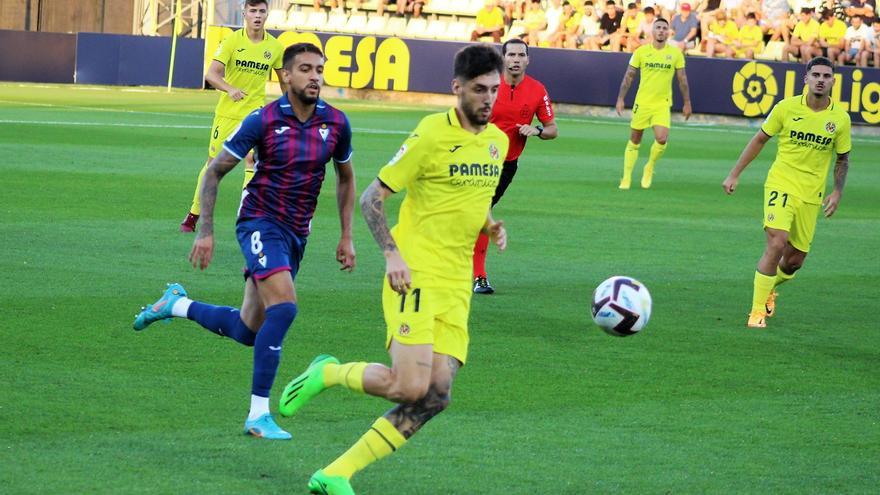 La crónica | El Villarreal B acaba con 10 y el Eibar aprovecha la superioridad (2-2)