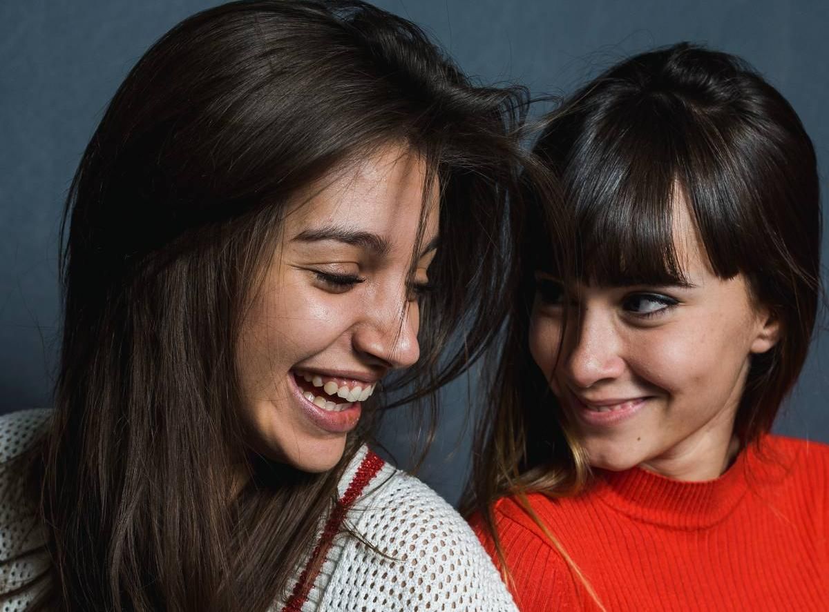 Aitana y Lola Índigo declinan la invitación de Ana Guerra para acudir a su boda