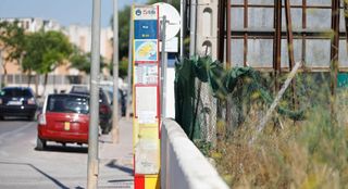 Subir a un autobús en Ibiza: pasajeros sin rumbo y encomendados a san Google