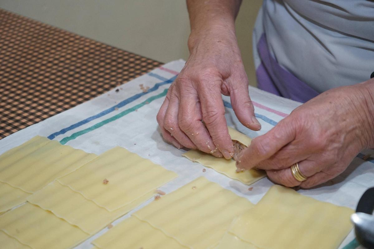 Les fotos de la recepta de canelons de les cuineres de Sils