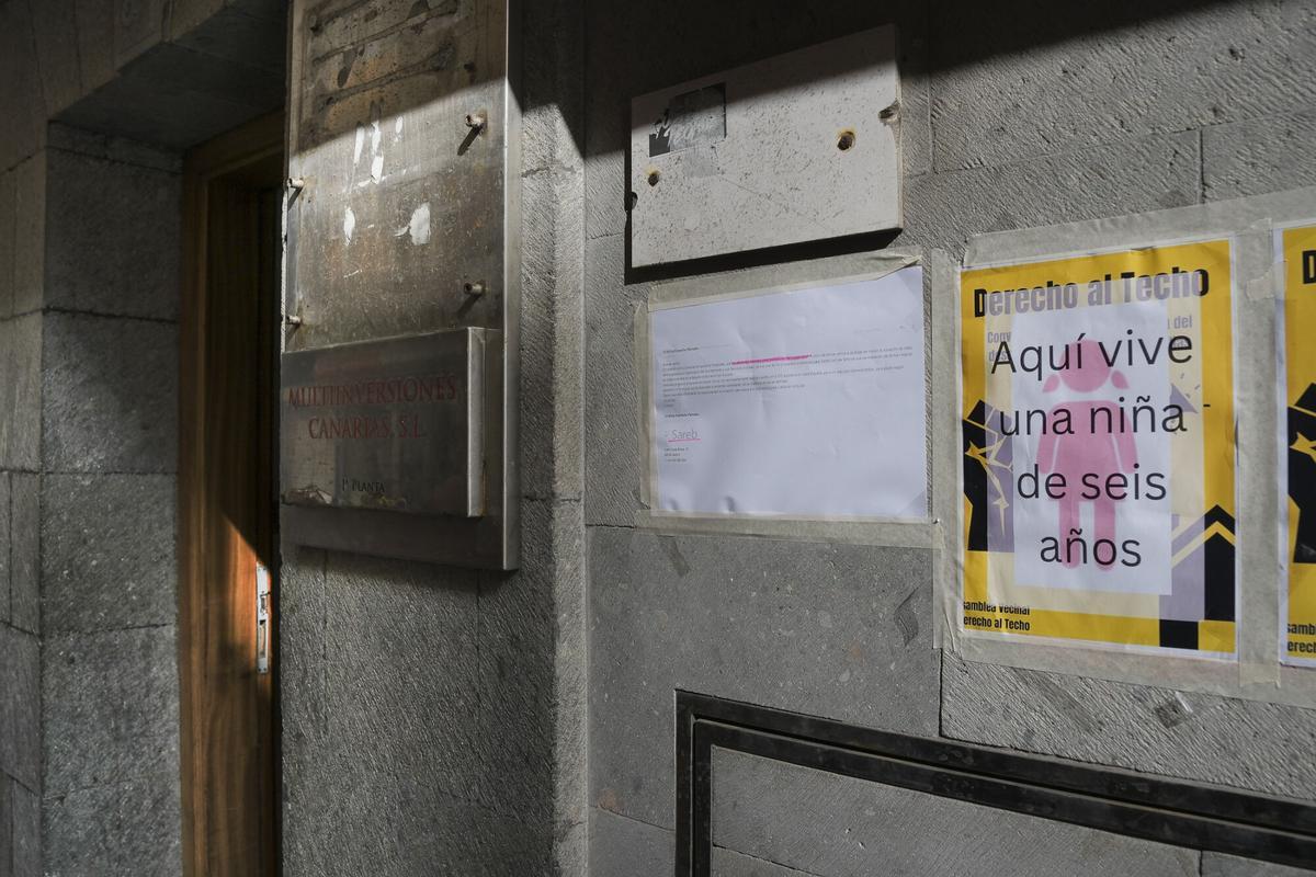Paralizan el desahucio de ocho familias en Nicolás Estébanez