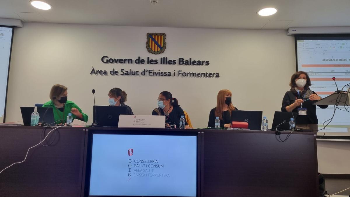 El Área de Salud de Ibiza y Formentera hace un llamamiento público para cubrir 44 plazas de técnico de cuidados de enfermería