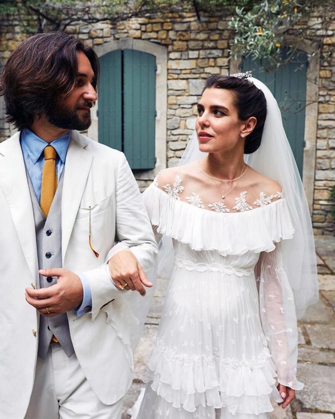 Charlotte Casiraghi y Dimitri Rassam el día de su boda religiosa