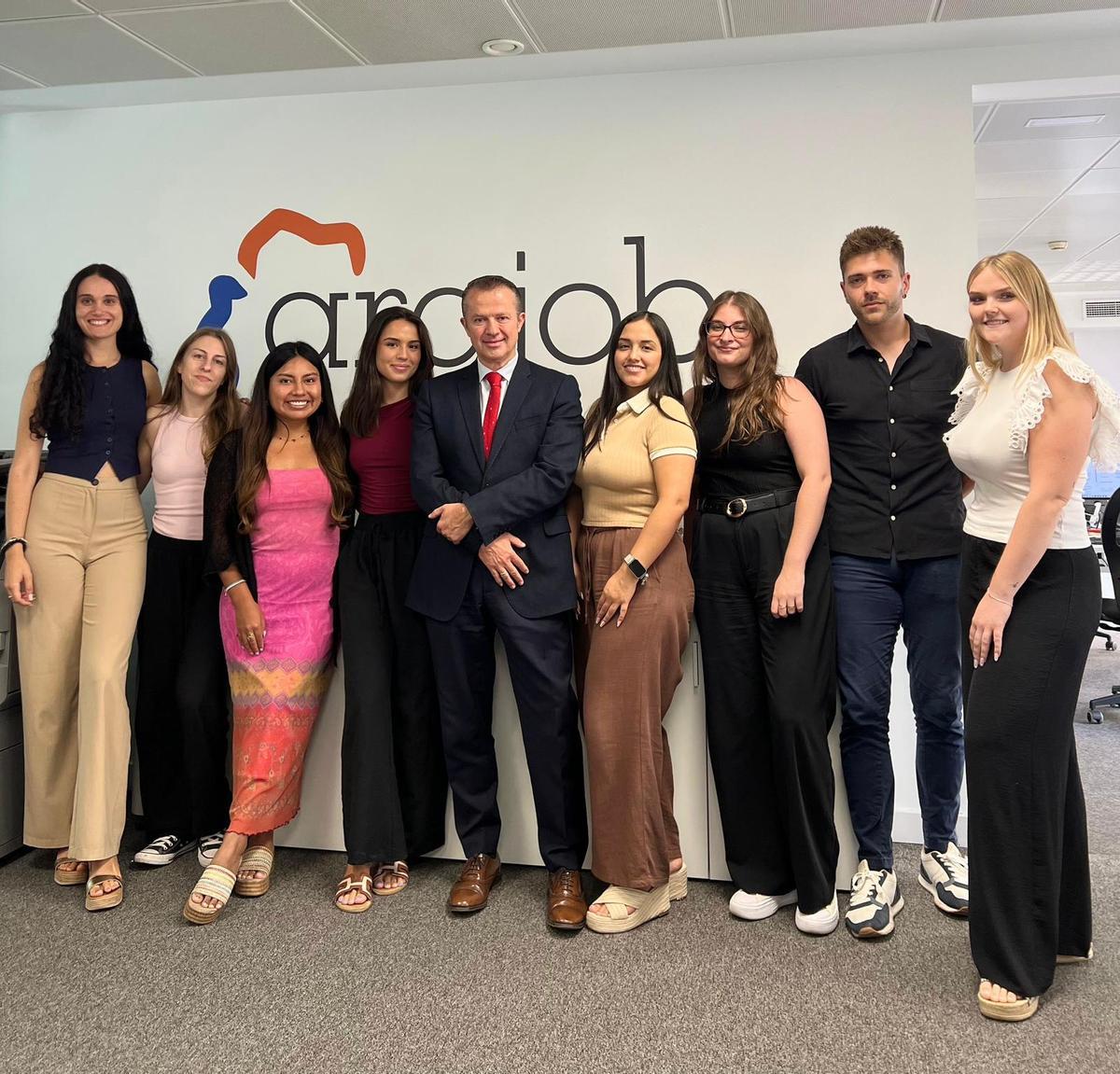 José Luis Tolosana, CEO de Arajob, junto con su equipo impulsan el crecimiento de la compañía con un modelo innovador de recursos humanos en Aragón y España.