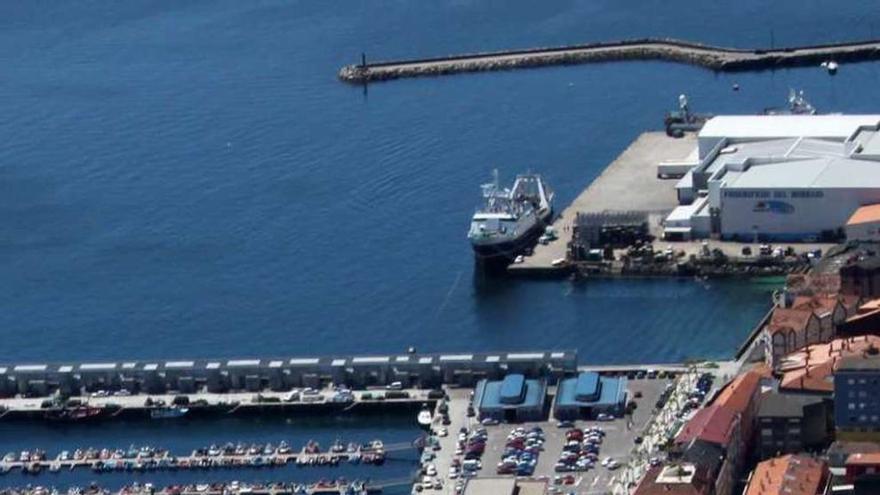 Imagen aérea de la zona portuaria de Cangas. // Santos Álvarez