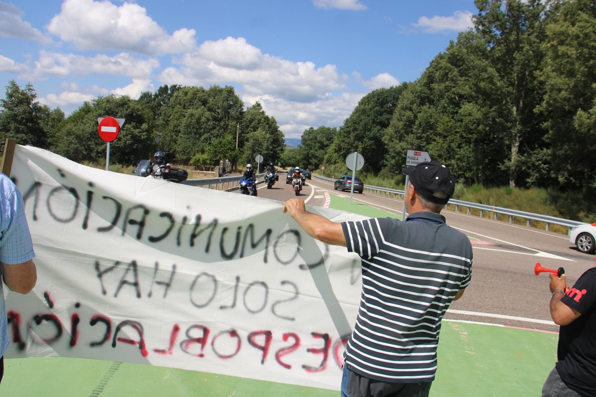 Sanabria vive su cita motera más reivindicativa y multitudinaria