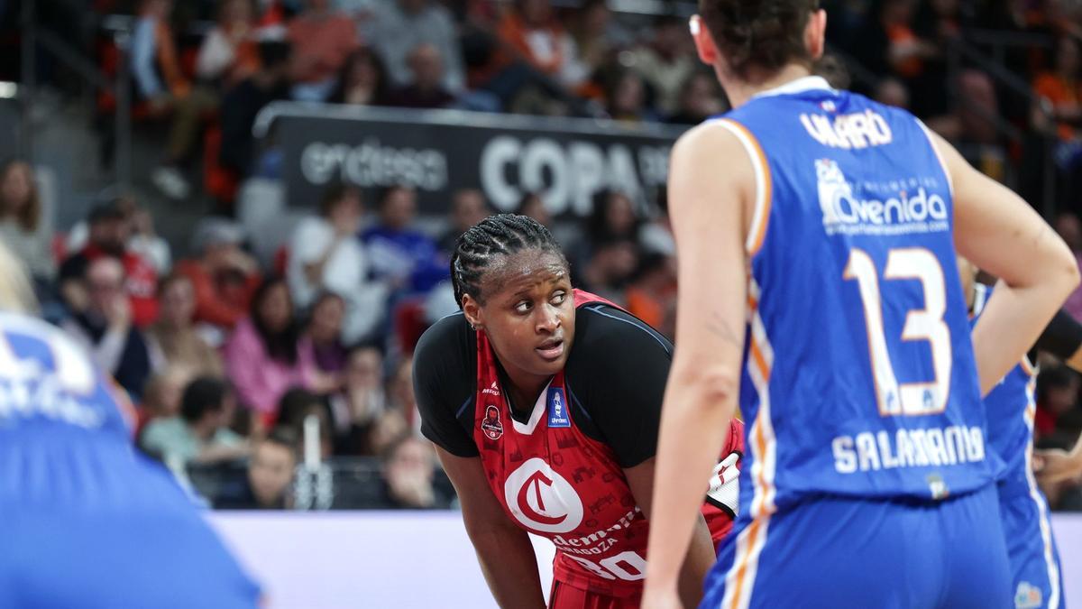 Evans, en la línea de tiros libres durante la semifinal