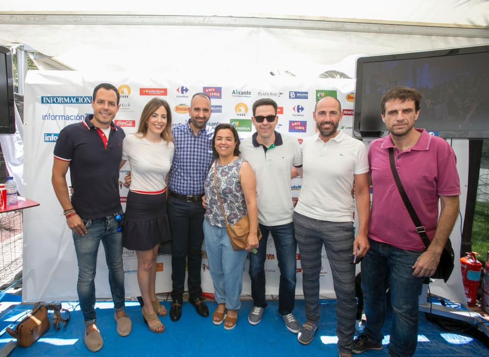 Imagen de grupo con Óscar Torregrosa, María Vizcaíno, Adrián Ivorra, Yolanda Sedeño, Alfonso Alberola y Christian Climent y Pere Rostoll