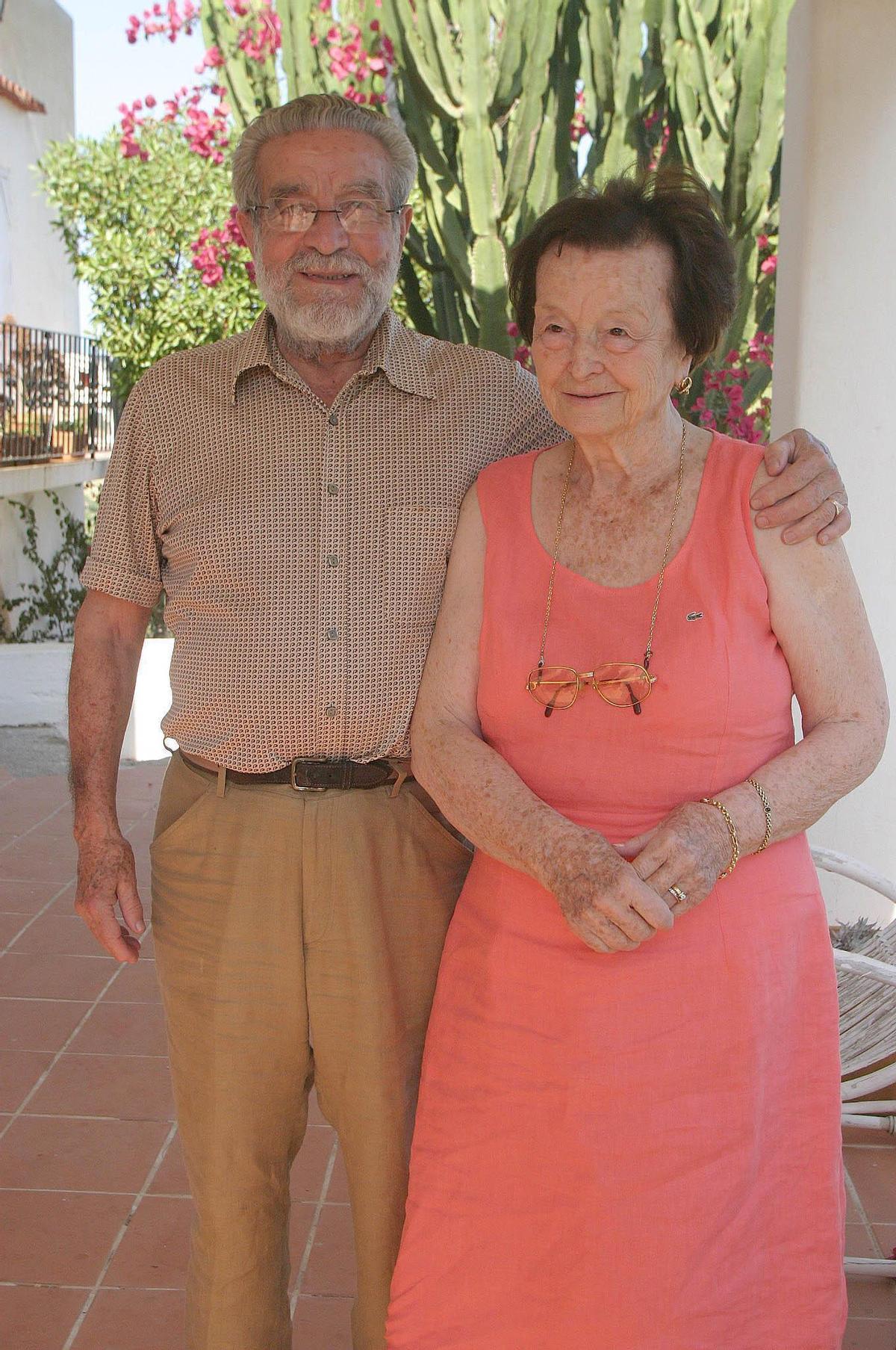 Octavio Labarta y Josefa Ferrer.