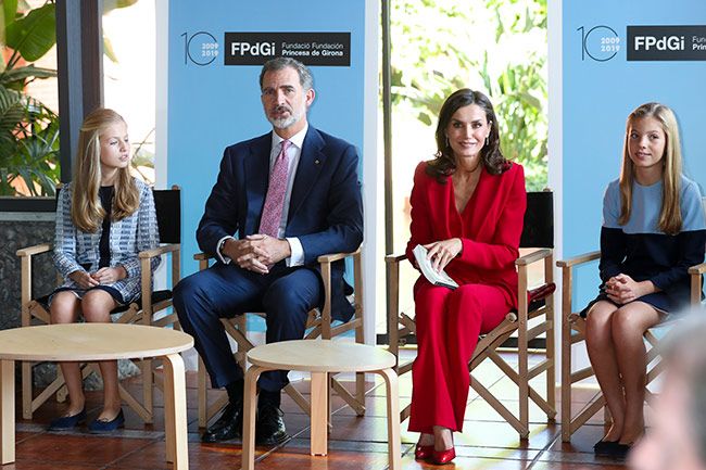 Los Reyes y sus hijas en la entrega de los Premios Fundación Princesa de Girona