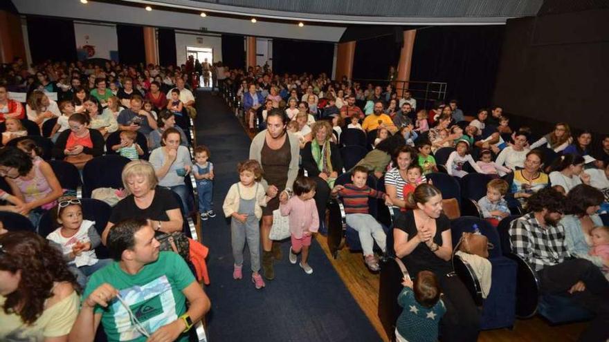 Inauguración del festival, ayer en el Teatro Principal de Pontevedra. // Gustavo Santos