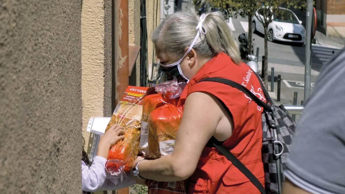 La campaña contra la exclusión social del Parc Sanitari Sanitari Sant Joan de Déu garantiza la alimentación de 350 personas