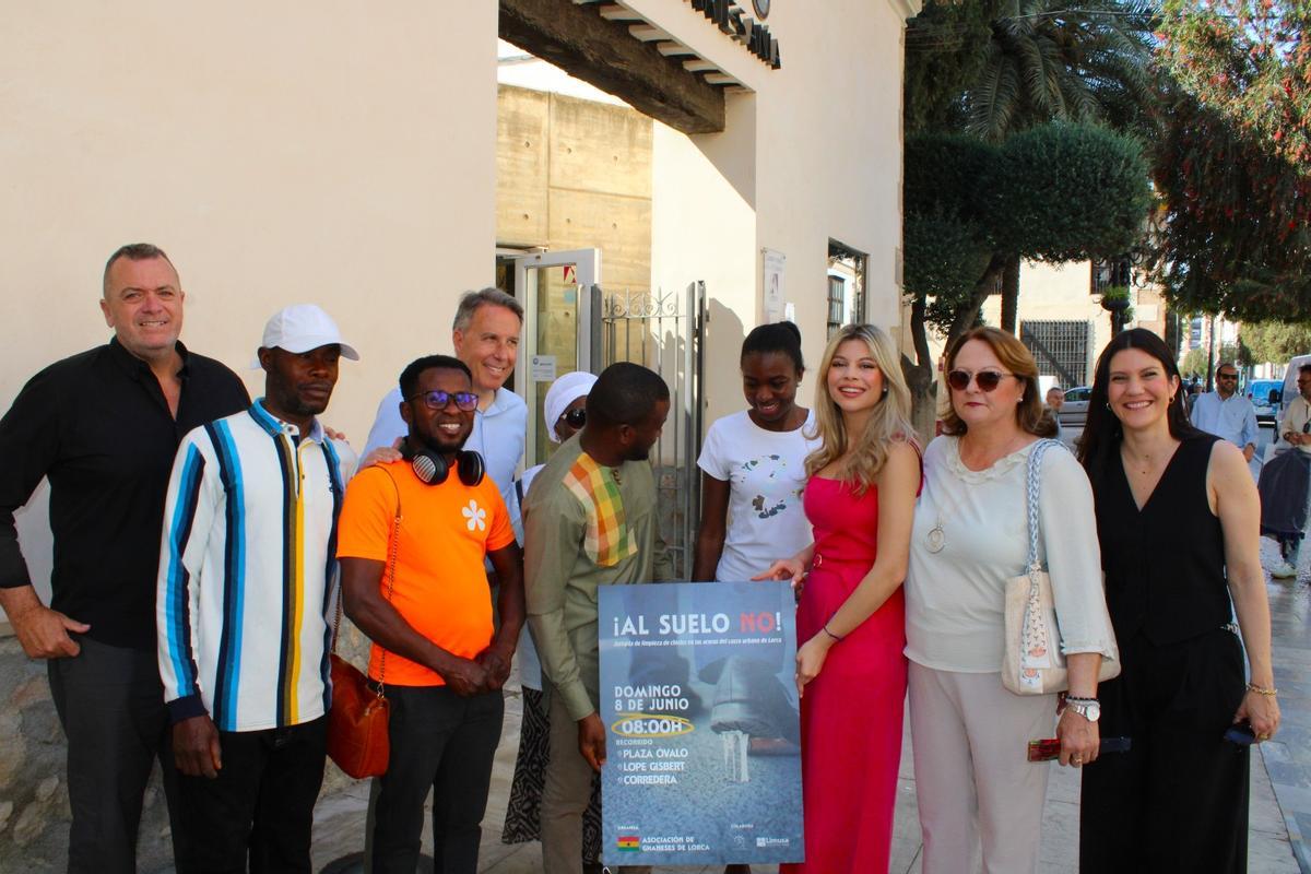 "¡Al suelo no!" es el lema elegido para la campaña.