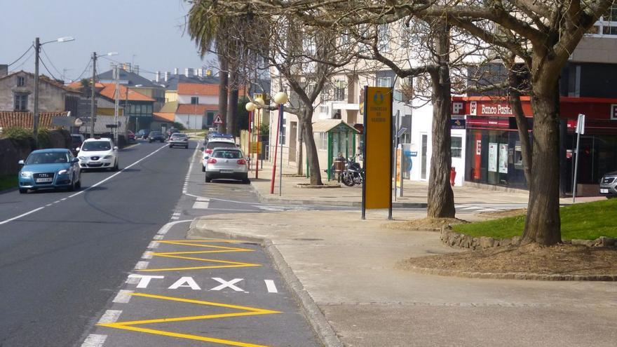 Parada de taxi en la capital municipal. | I.R.