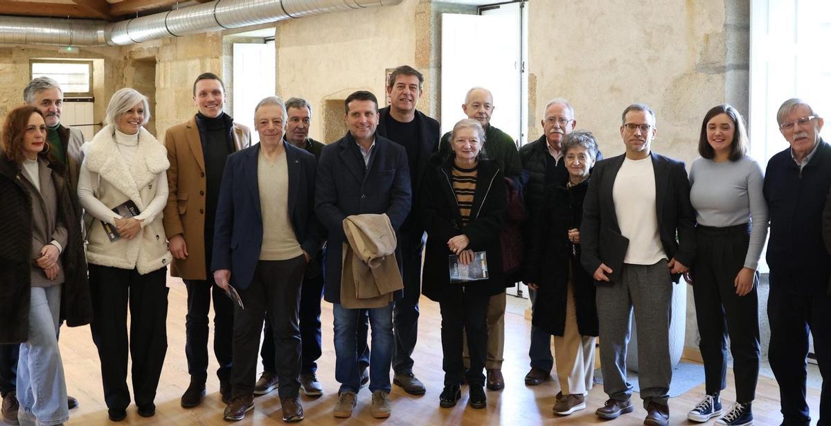 Gómez Besteiro e o alcalde de Boiro sumáronse á homenaxe.