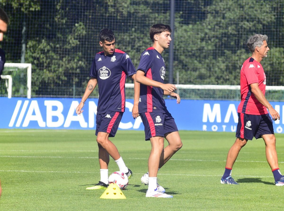 Rafael Obrador, en Abegondo durante su primer entrenamiento con el Dépor este miércoles 21 de agosto.