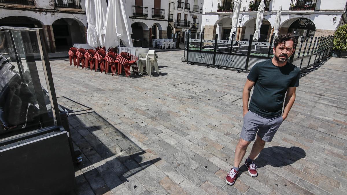 Santiago Avendaño, responsable del hotel La Boheme y representante de comerciantes y vecinos.