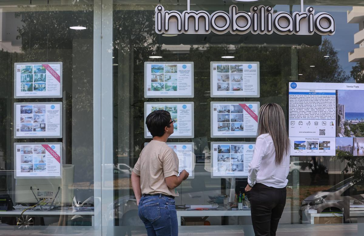 Una inmobiliaria en Alicante.