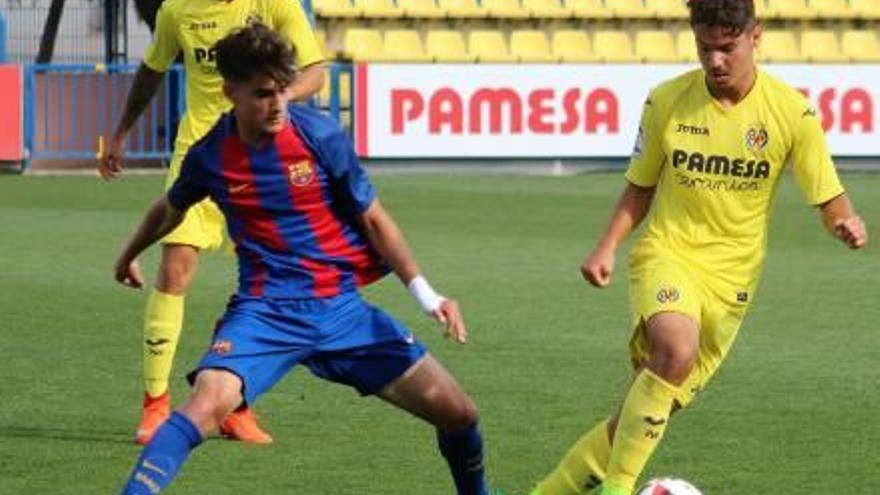 Sergio Lozano, a la derecha, está completando una extraordinaria temporada con el Villarreal.