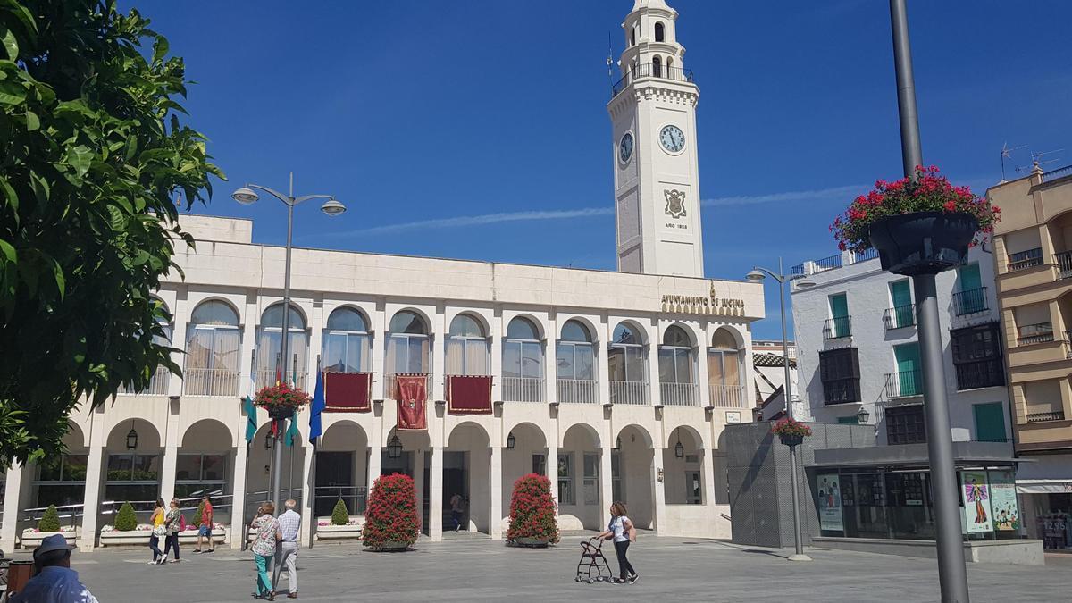 Exterior del Ayuntamiento de Lucena.