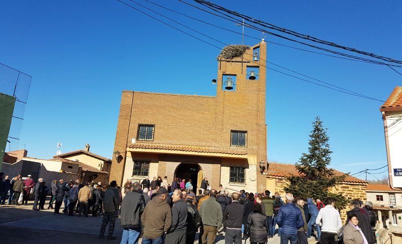 Subasta de san Antón en Olmillos de Valverde.