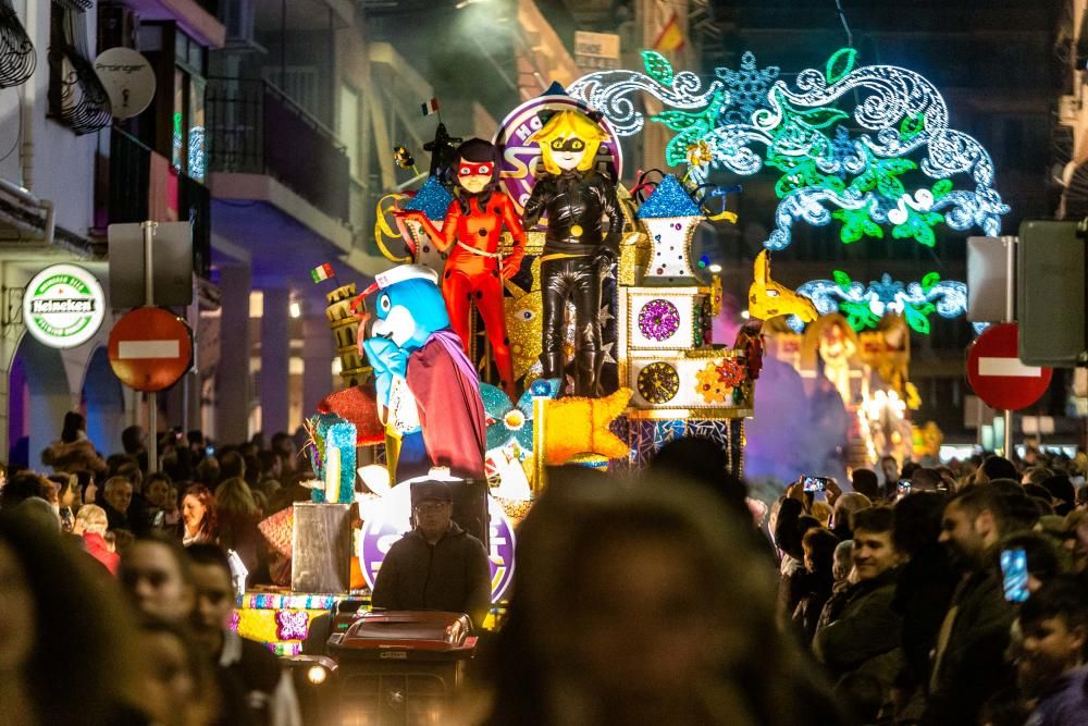 Benidorm aclama a los Reyes Magos.