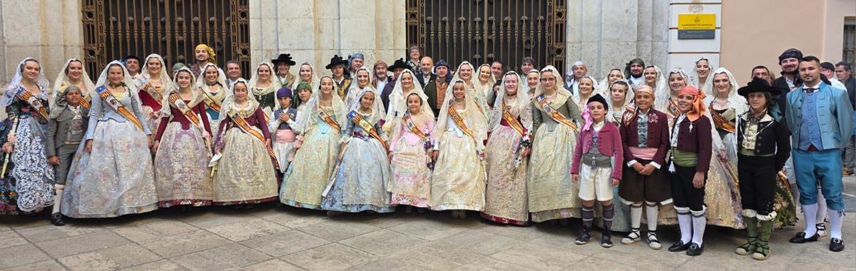 Comisiones que participaron en la procesión de la Virgen de los Desamparados