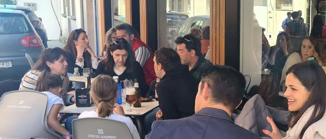 Uno de los establecimientos dehostelería que estuvieron a tope durante la Semana Santa, en O Grove. | // M. MÉNDEZ