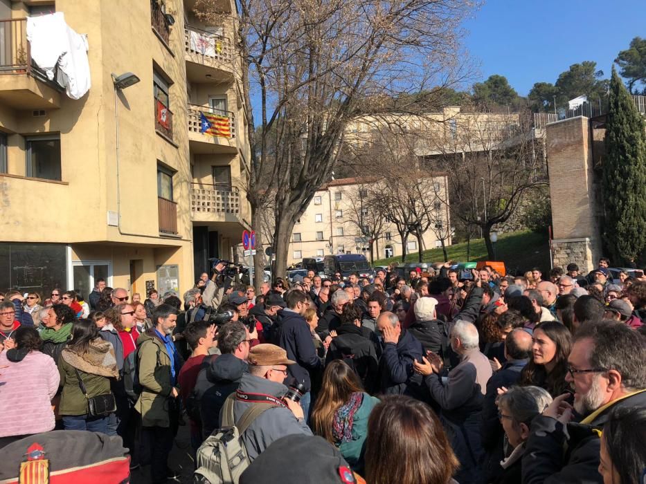 Concentració de protesta per les detencions dels alcaldes de Verges i Celrà