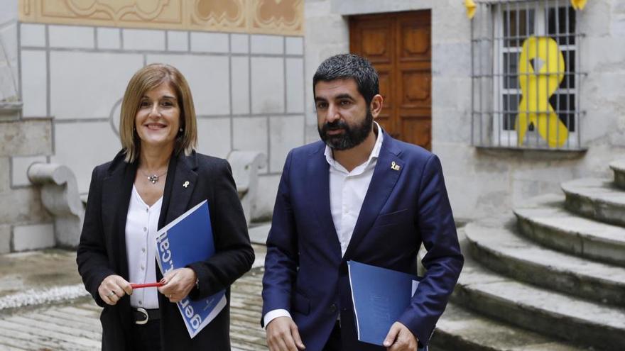 La directora territorial de Treball, Afers Socials i Famílies, Marta Casacuberta, i el conseller Chakir el Homrani