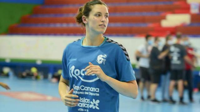 La uruguaya Iara Grosso, en su primer entrenamiento con el Rocasa.