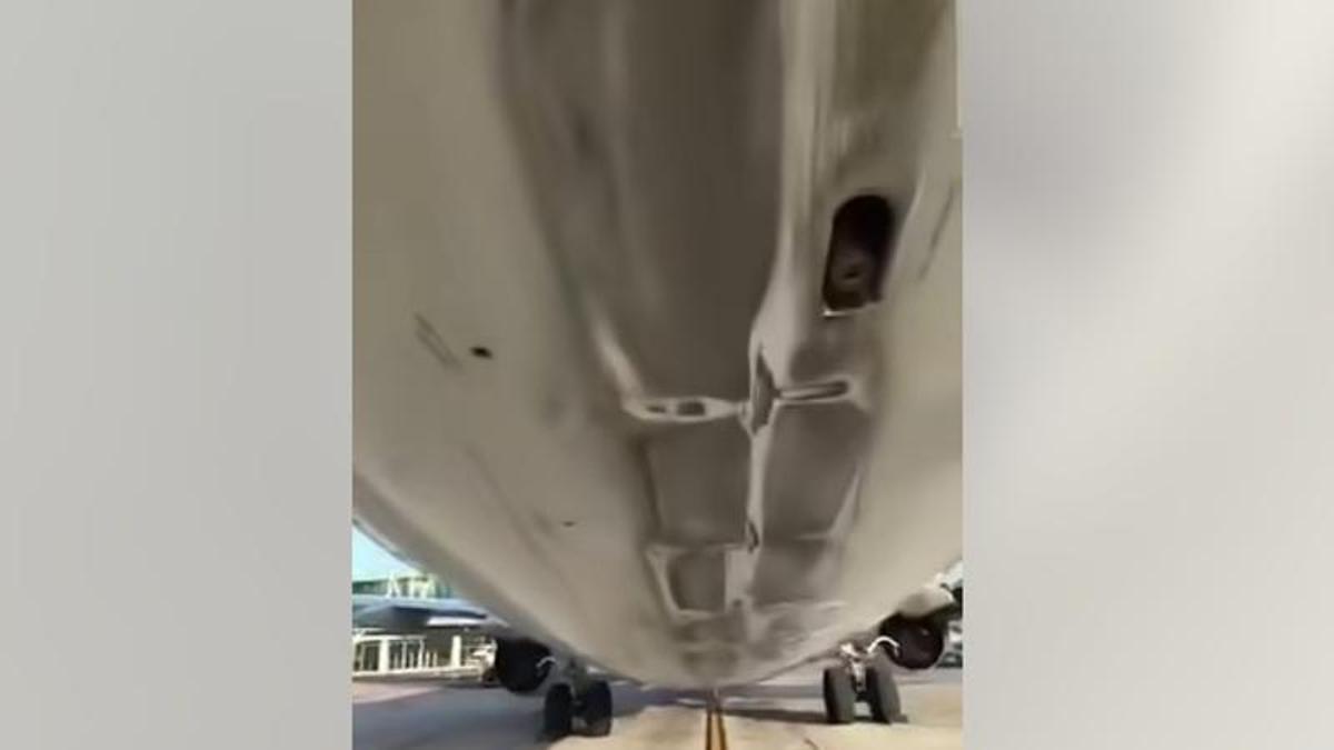 Schockmoment-am-Flughafen-Mallorca-Tui-Flieger-schl-gt-mit-Heck-auf-Landebahn-auf