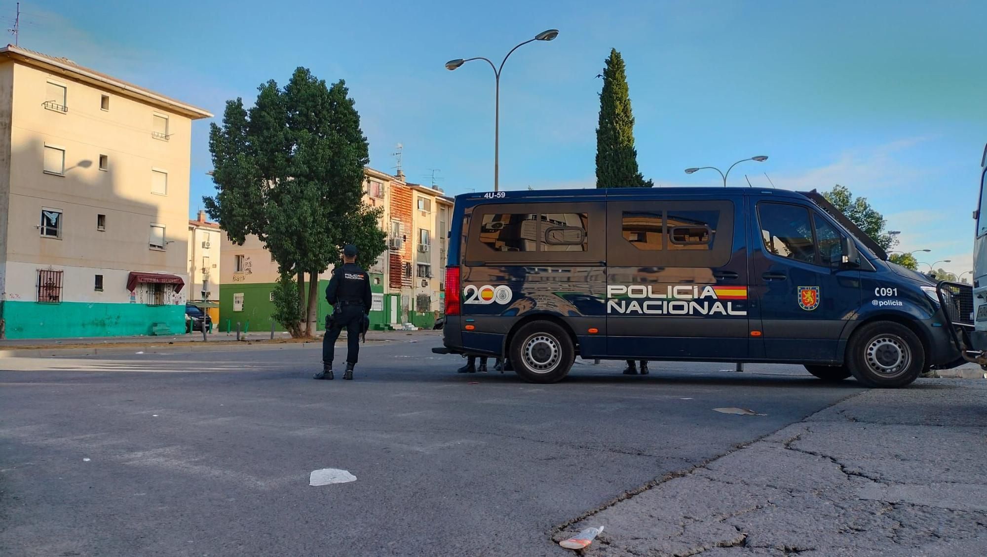 Nueva redada de la Policía en las Tres Mil Viviendas de Sevilla, en imágenes