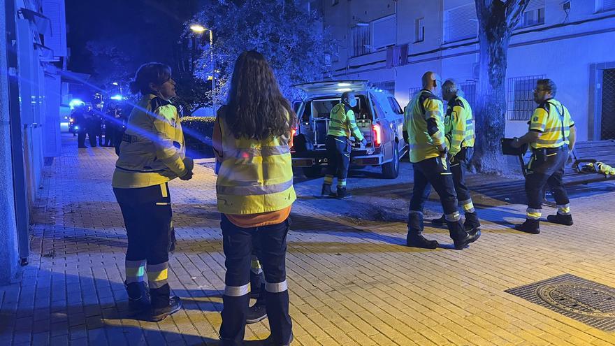 Investigan la muerte de una mujer apuñalada en la escalera de un edificio de viviendas de Madrid