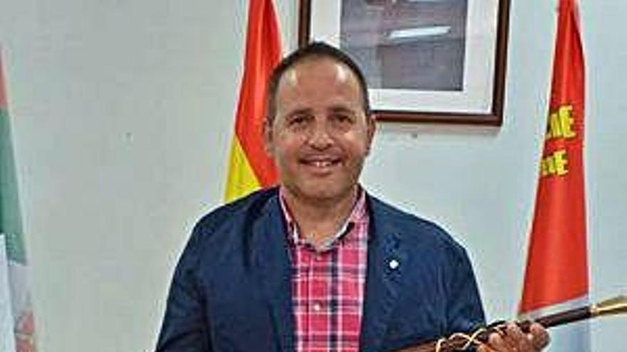 Roberto Fuentes Gervás, alcalde de Carbajales.