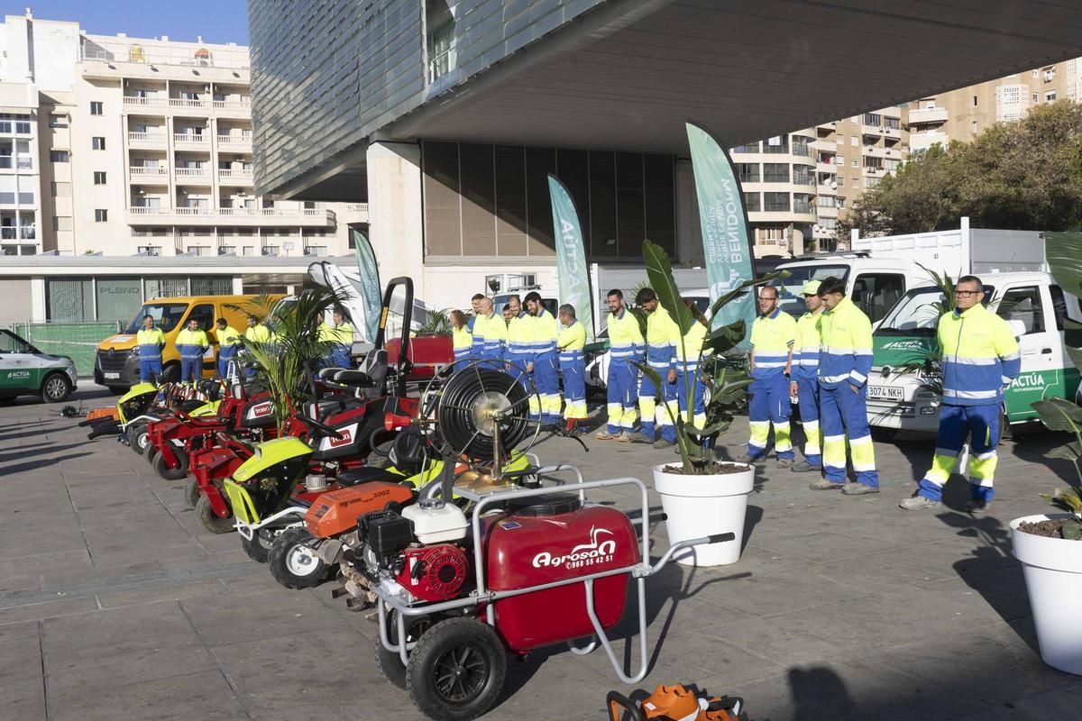 Benidorm presenta un nuevo servicio de conservación y limpieza de zonas verdes gestionado por Actúa
