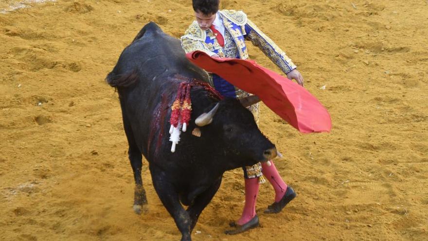 Cinco silencios en el flojo arranque de la Setmana de Bous