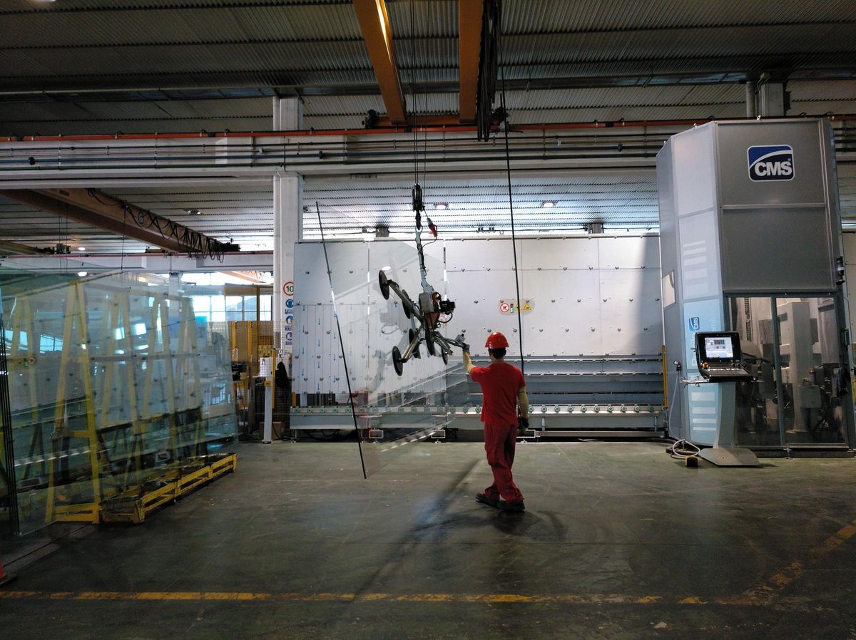 La compañía cuenta actualmente con una plantilla de 180 trabajadores en sus instalaciones de la Puebla de Alfindén.
