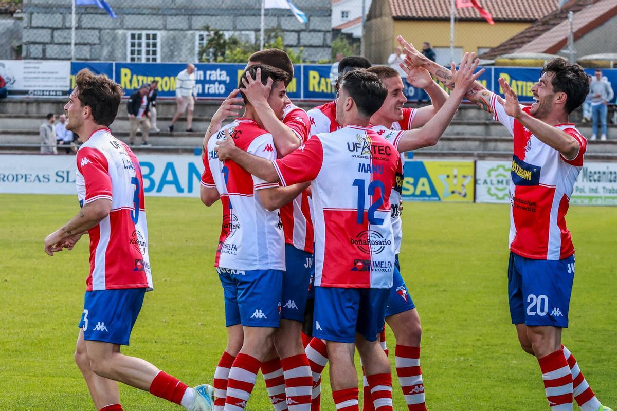 El técnico ve a la plantilla muy mentalizada para el duelo ante los compostelanos.