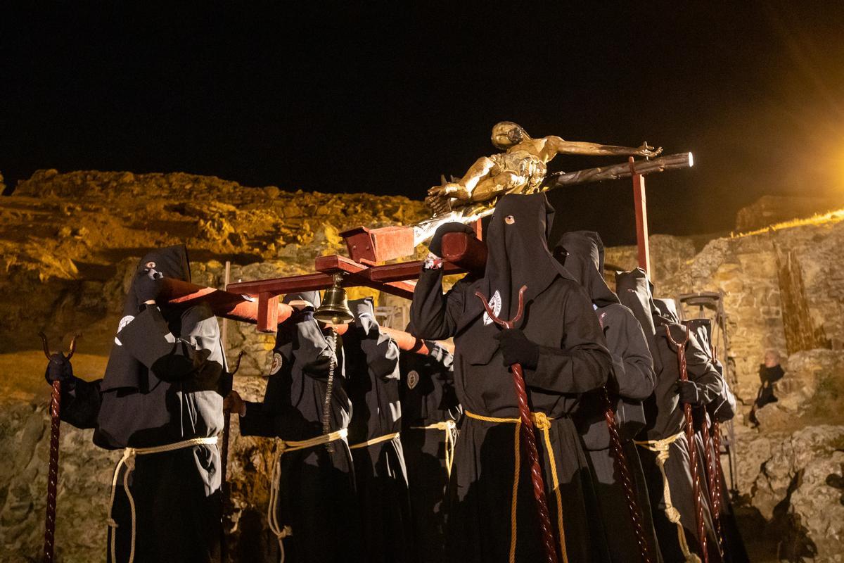 Vía Crucis en el anfiteatro romano de Mérida