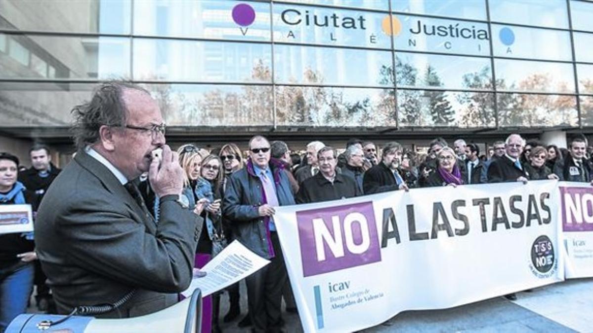 Manifestación en Valencia contra las tasas judiciales, en noviembre del 2013.