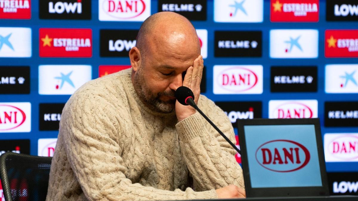 Manolo González no evitó la polémica en su rueda de prensa